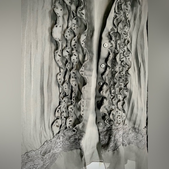 ALLISON TAYLOR - STUNNING Sheer Blouse RUFFLES LACE Button-down Sz M - BLACK - Picture 6 of 10